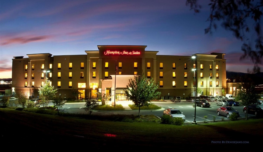 Hampton Inn By Hilton And Suites Woodstock Main image